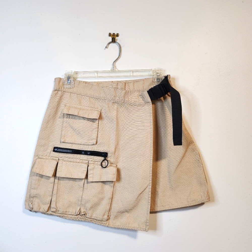 F21 Cargo Miniskirt